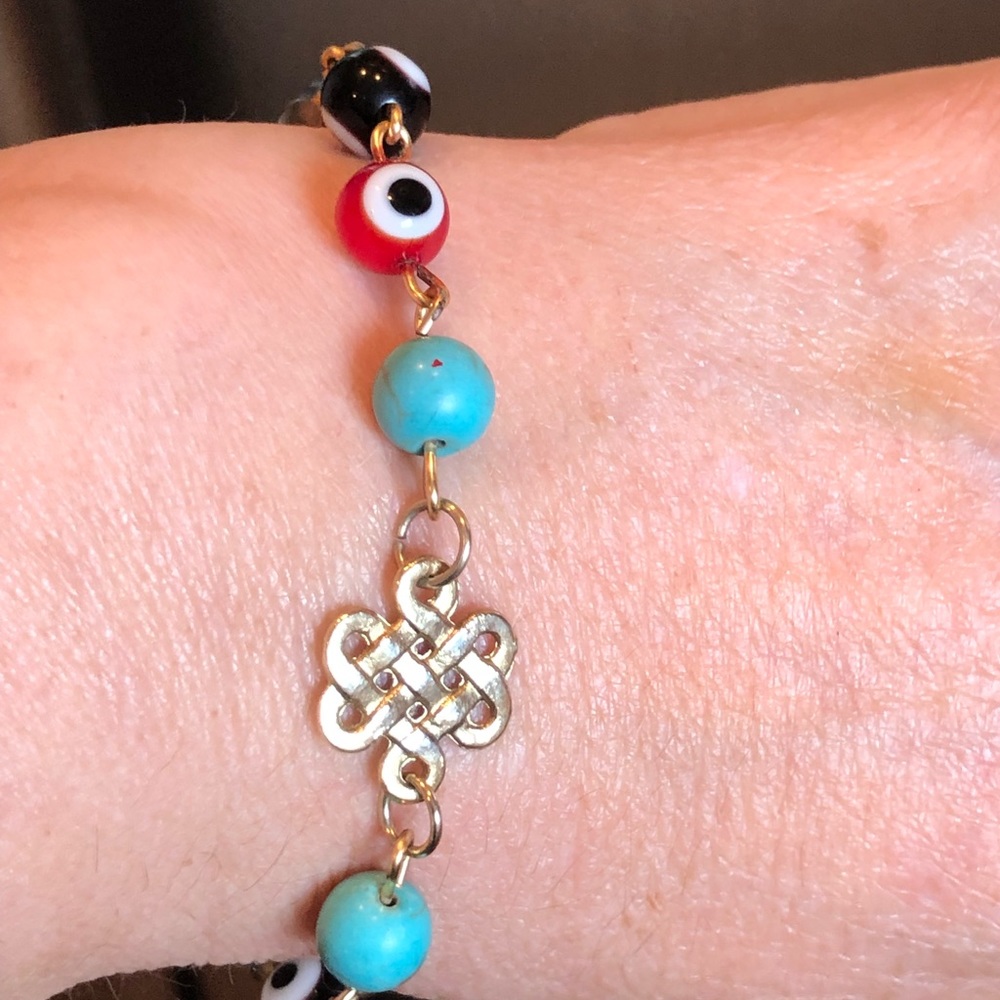 Evil Eye Gold Tone Bracelet approximately 7”